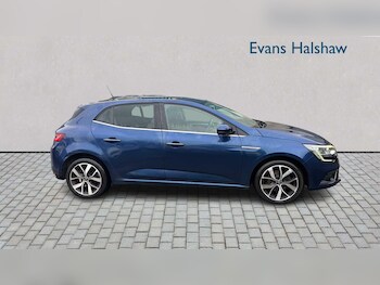 Used Renault Megane 2016 for sale - 77756494: Photo