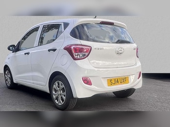 Used Hyundai i10 2014 for sale - 76087966: Photo