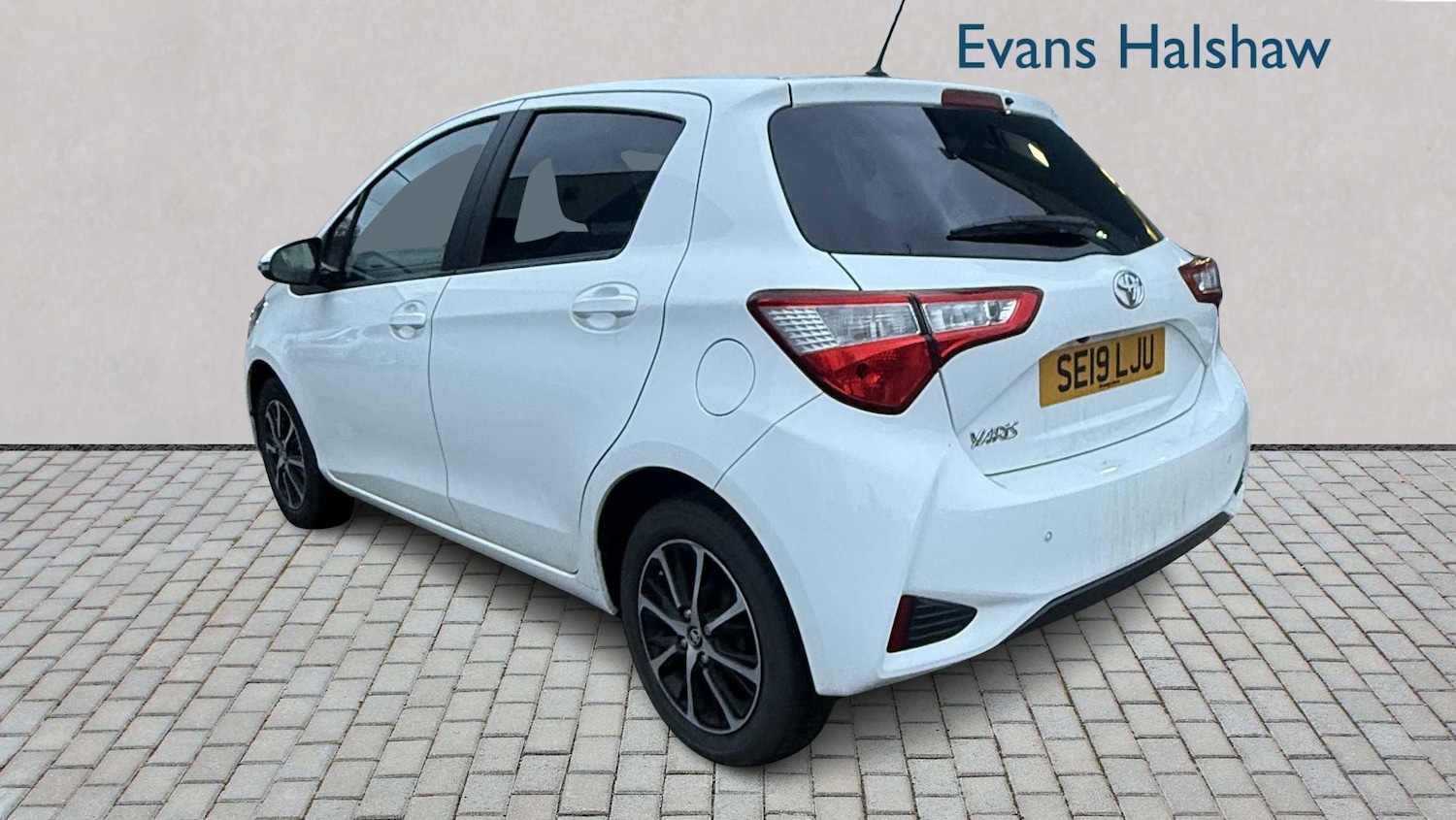 Used Toyota Yaris 2019 for sale - 77333991: Photo 3