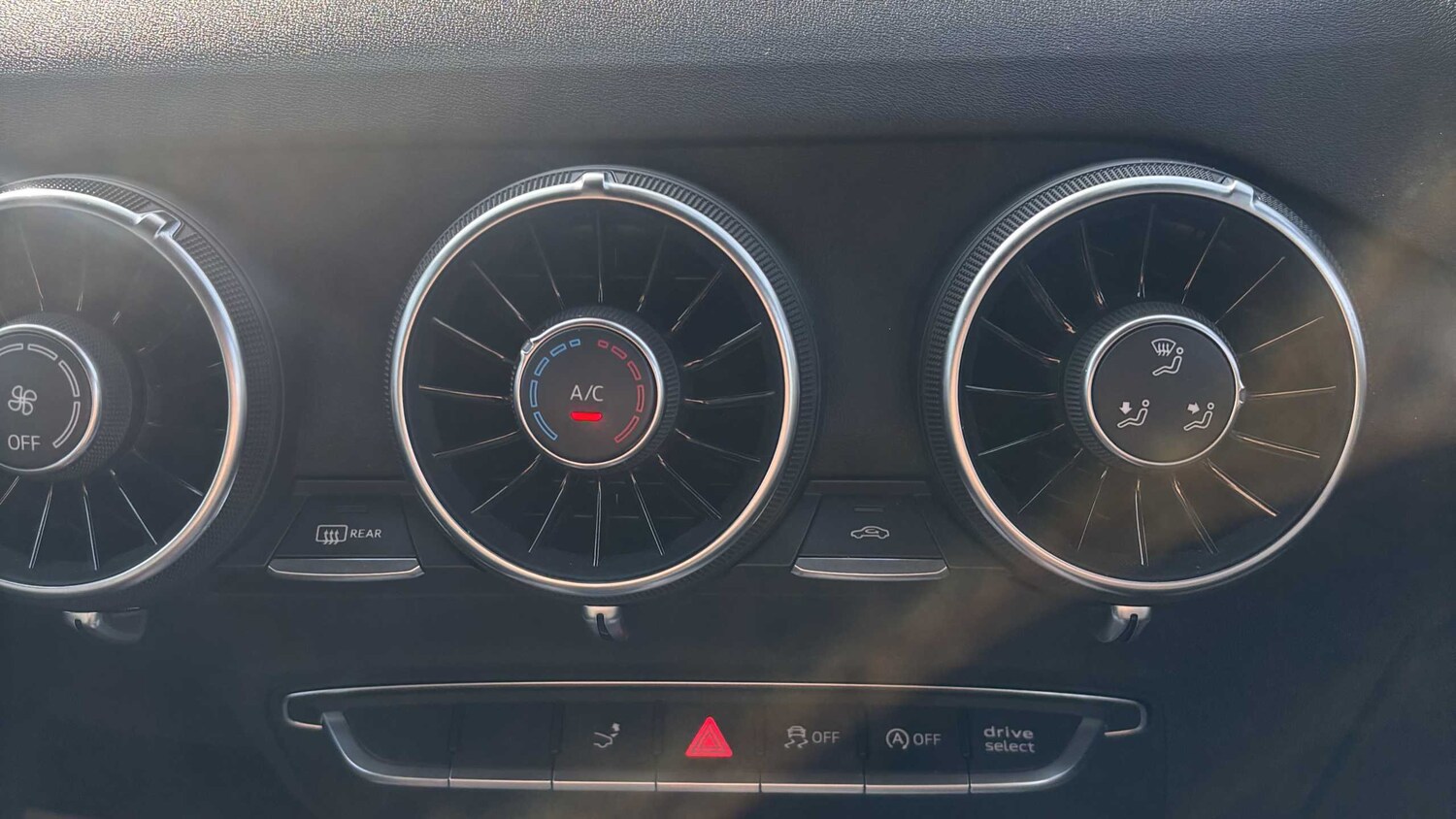 Used Audi TT 2015 for sale - 78209219: Photo 14