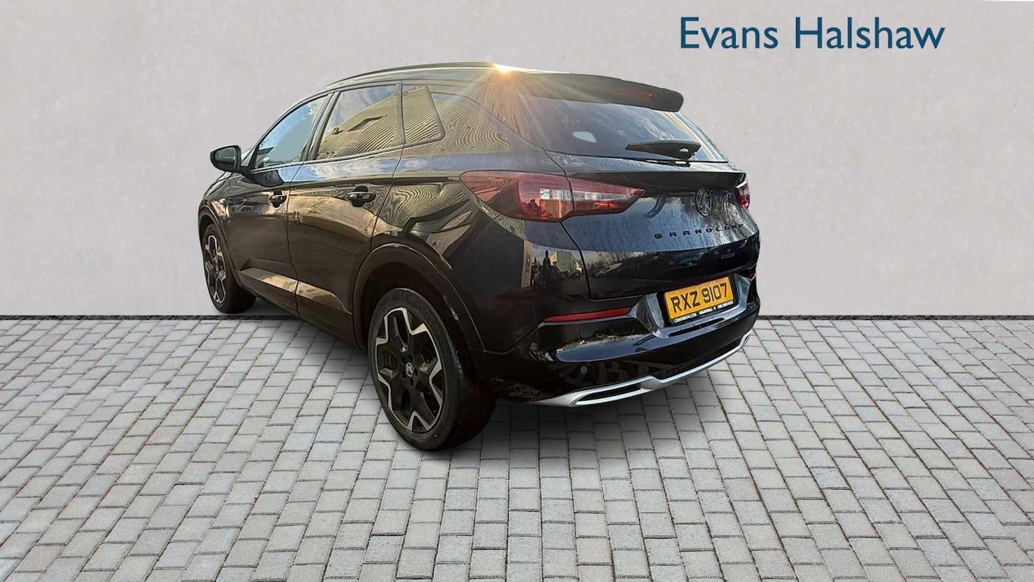 Used Vauxhall Grandland for sale - 77257239: Photo 3