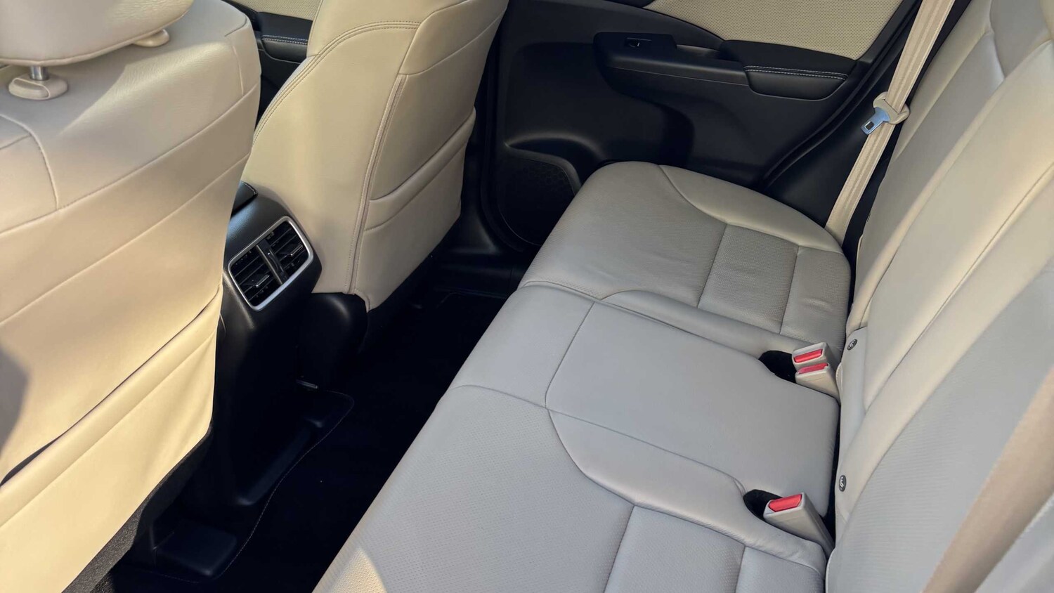 Used Honda CR-V 2017 for sale - 76411265: Photo 11