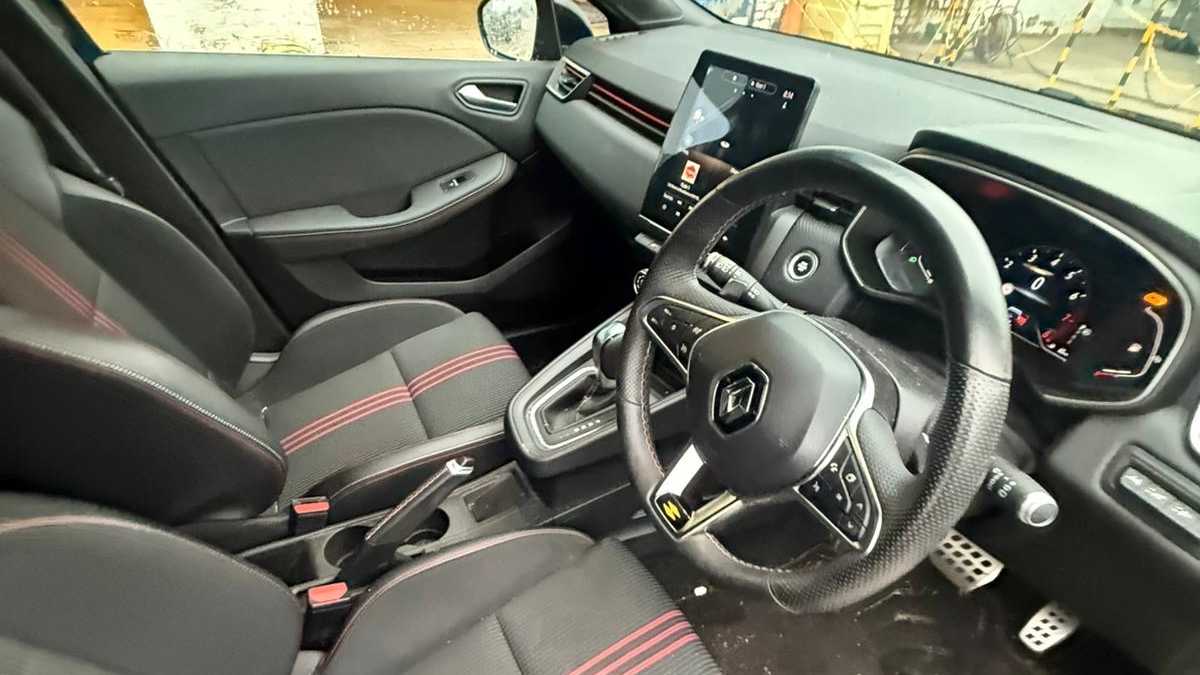Used Renault Clio 2020 for sale - 76286315: Photo 5