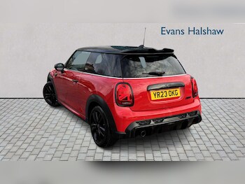 Used MINI Hatch 2023 for sale - 76661990: Photo