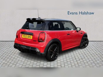 Used MINI Hatch 2023 for sale - 76661990: Photo
