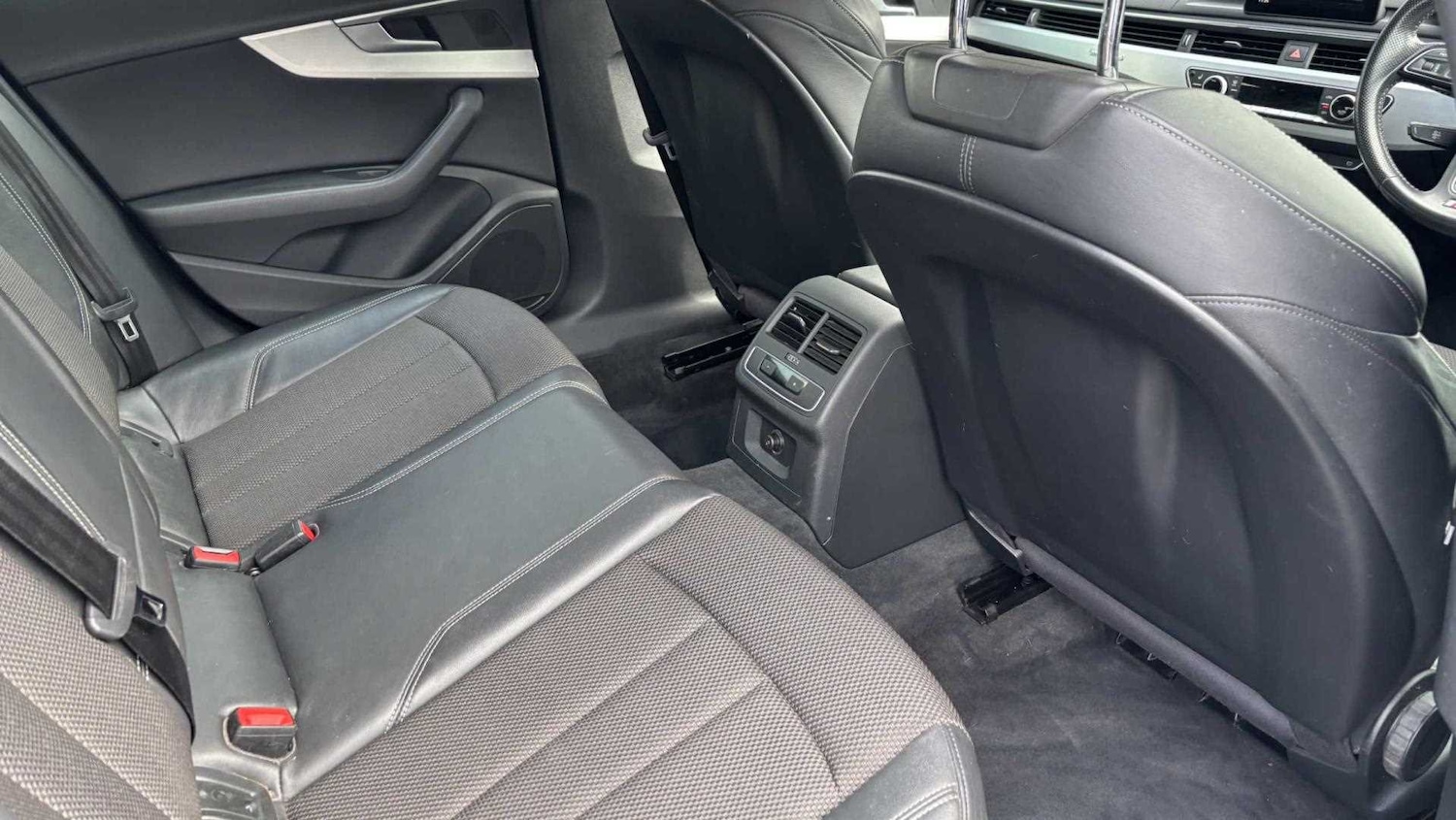 Used Audi A4 2016 for sale - 76435819: Photo 15