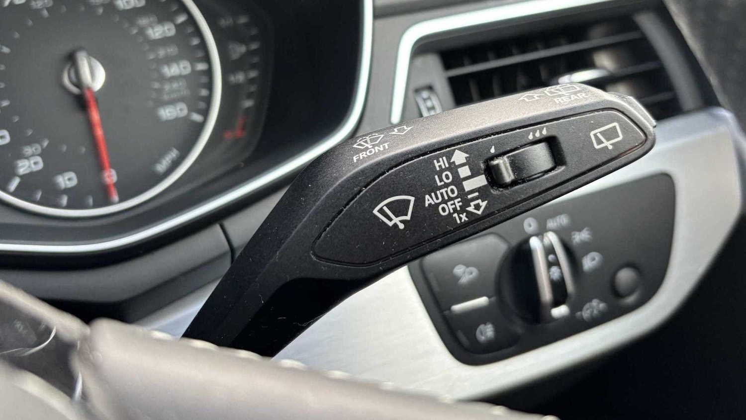 Used Audi A4 2016 for sale - 76435819: Photo 32