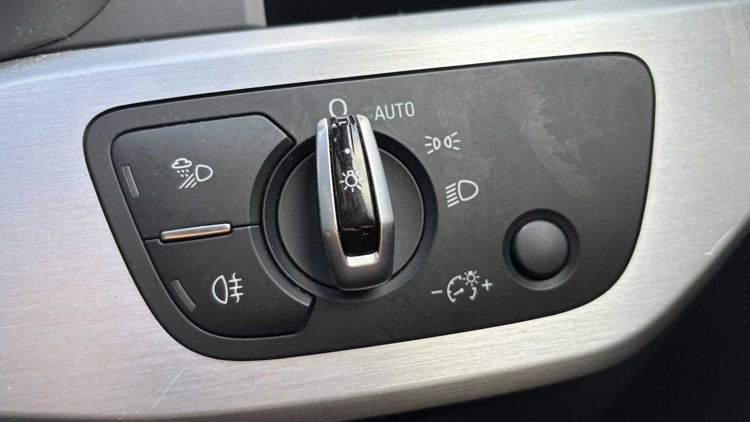 Used Audi A4 2016 for sale - 76435819: Photo 33