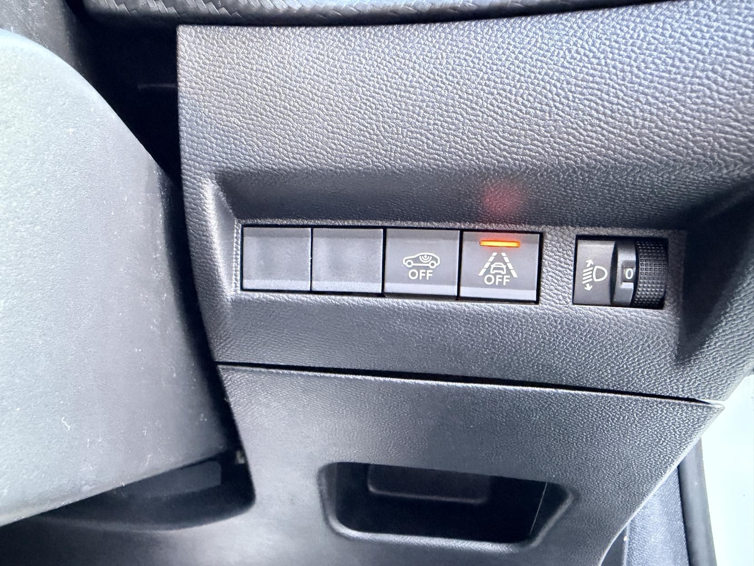 Used Peugeot 208 2020 for sale - 75732137: Photo 32