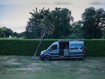 Used Volkswagen Crafter 2023 for sale - 78704975: Photo