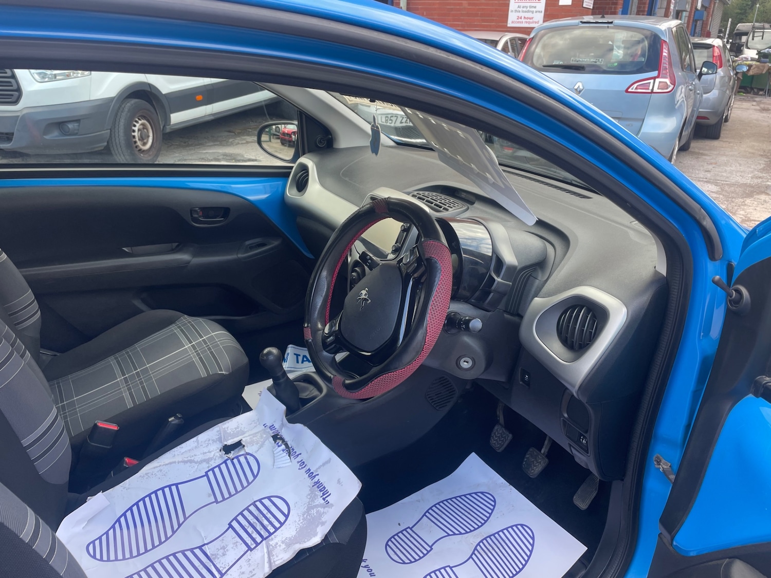 Used Peugeot 108 2016 for sale - 76316560: Photo 22