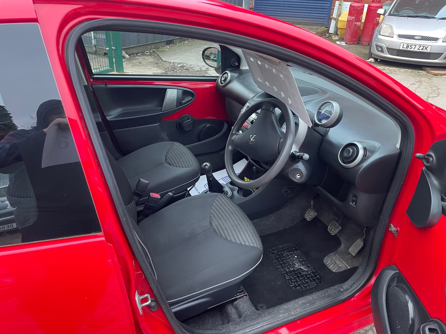 Used Peugeot 107 2014 for sale - 77371765: Photo 13