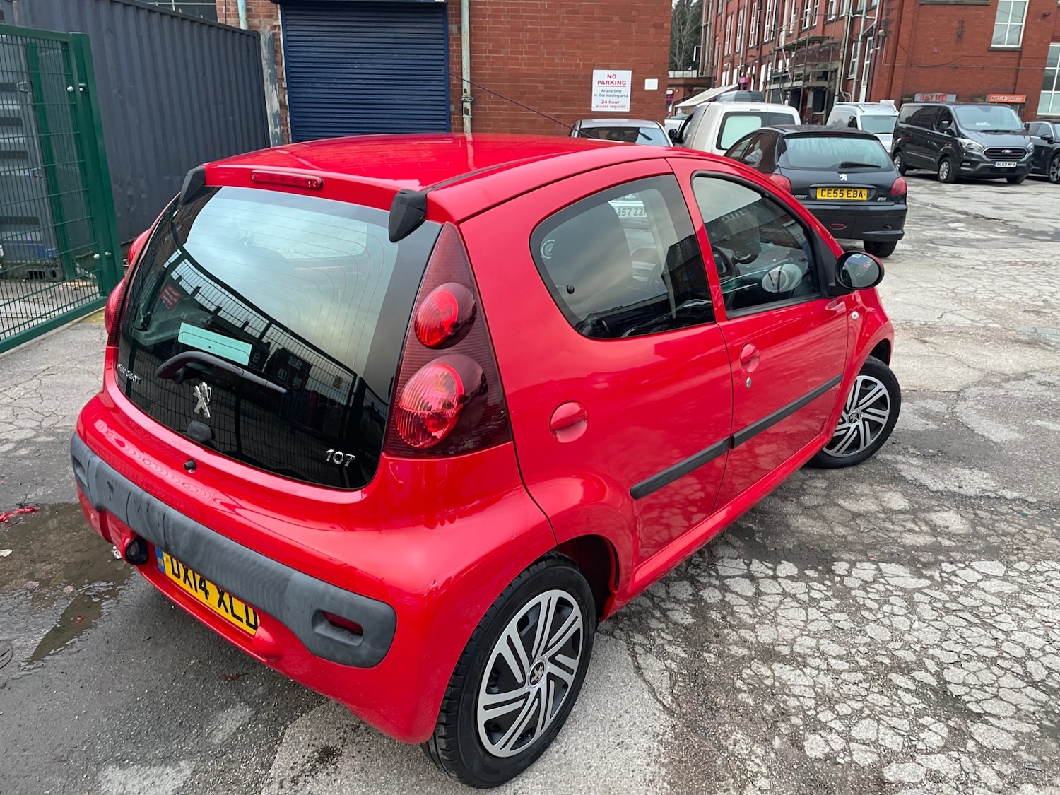 Used Peugeot 107 2014 for sale - 77371765: Photo 4