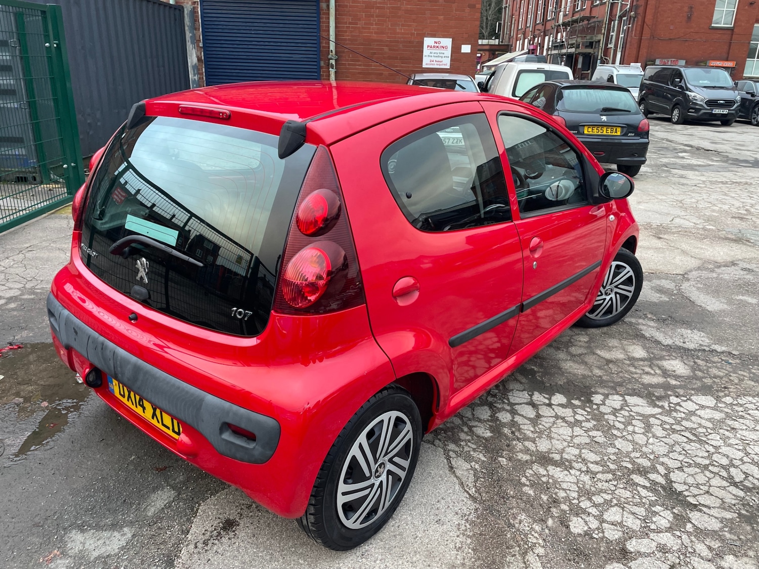 Used Peugeot 107 2014 for sale - 77371765: Photo 6