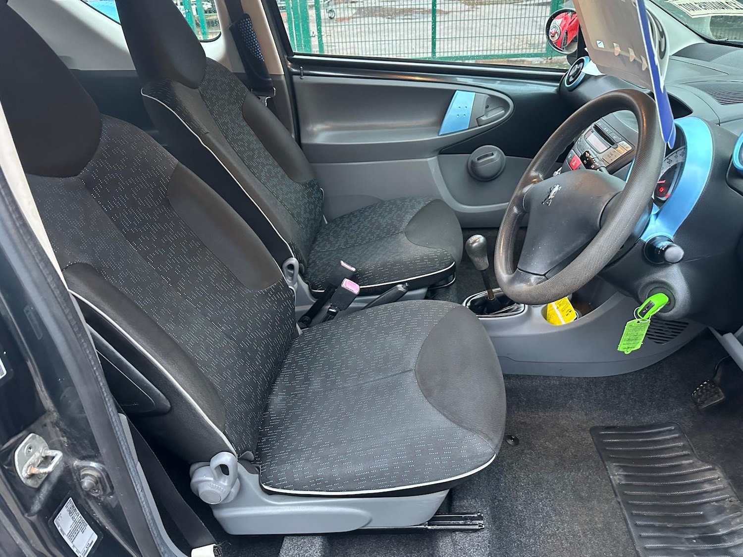 Used Peugeot 107 2011 for sale - 76886076: Photo 12