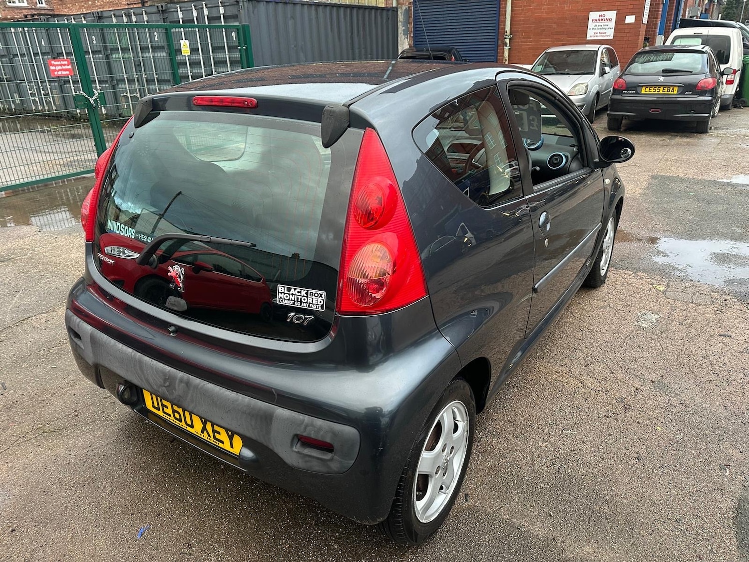 Used Peugeot 107 2011 for sale - 76886076: Photo 5