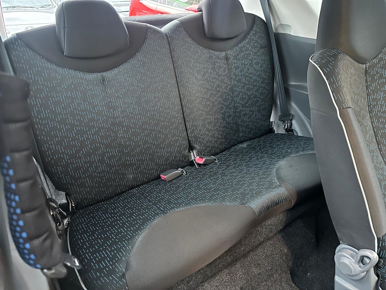 Used Peugeot 107 2011 for sale - 76886076: Photo 9