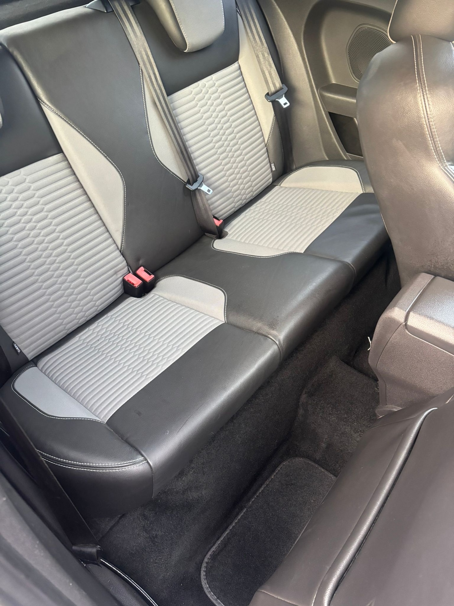 Used Ford Fiesta 2015 for sale - 77073429: Photo 9