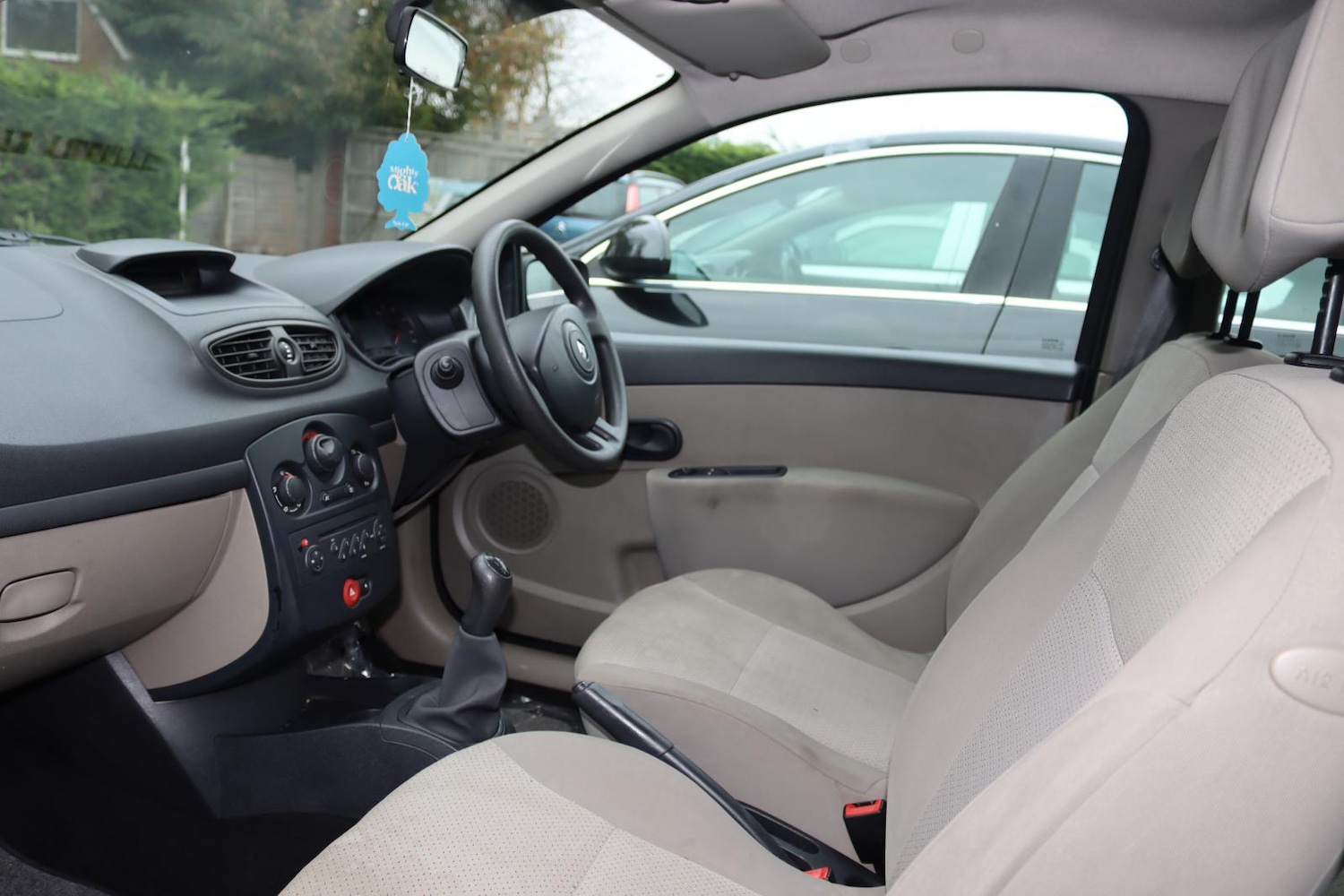 Used Renault Clio 2007 for sale - 76948747: Photo 10