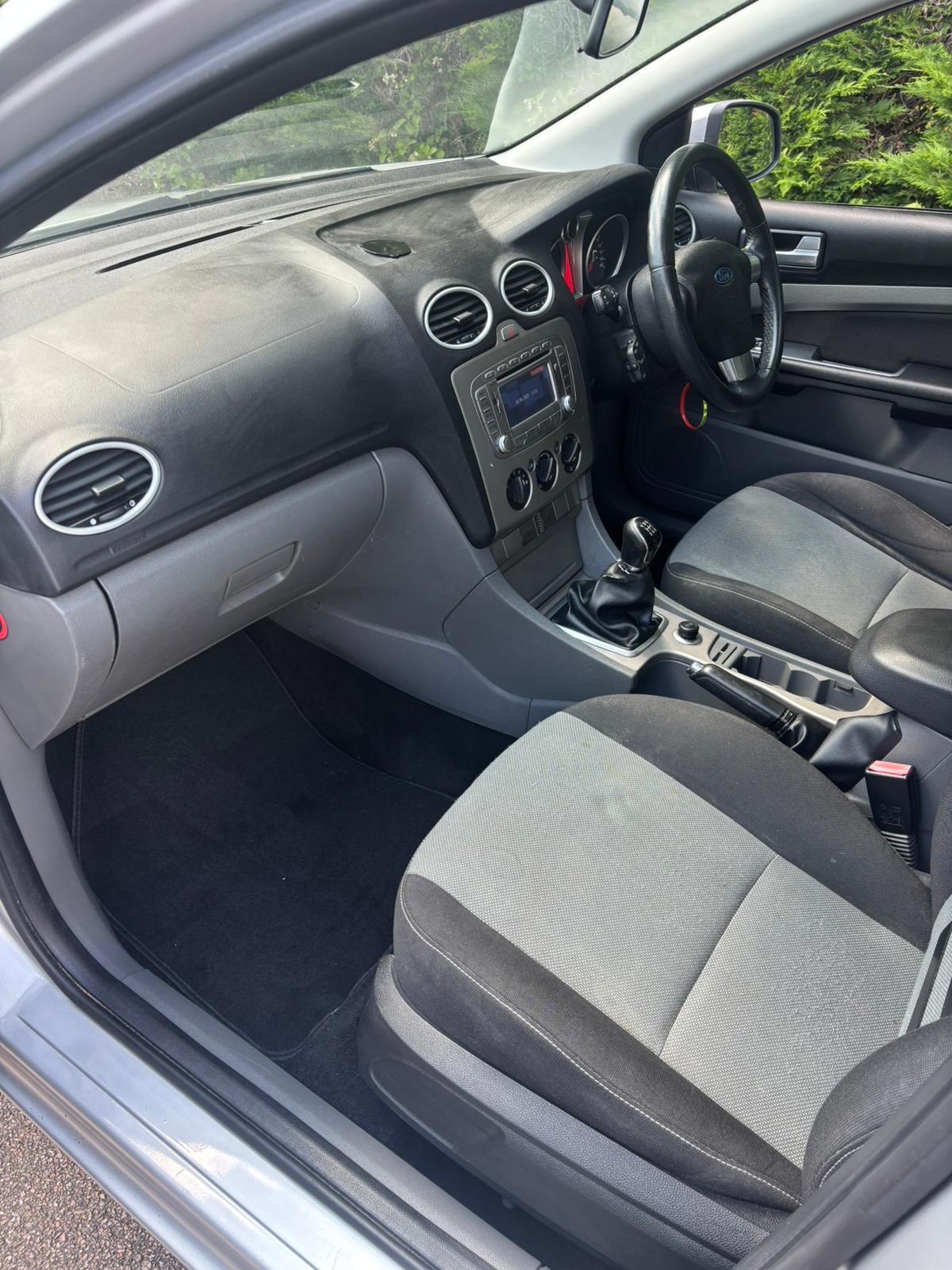 Used Ford Focus 2011 for sale - 76948755: Photo 9