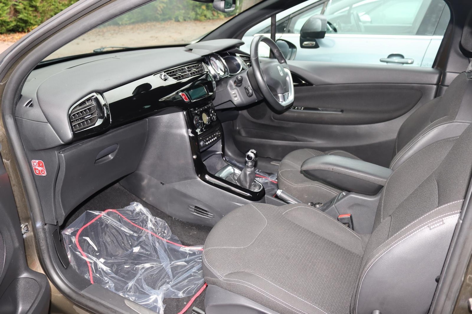 Used Citroen DS3 2013 for sale - 76948748: Photo 10