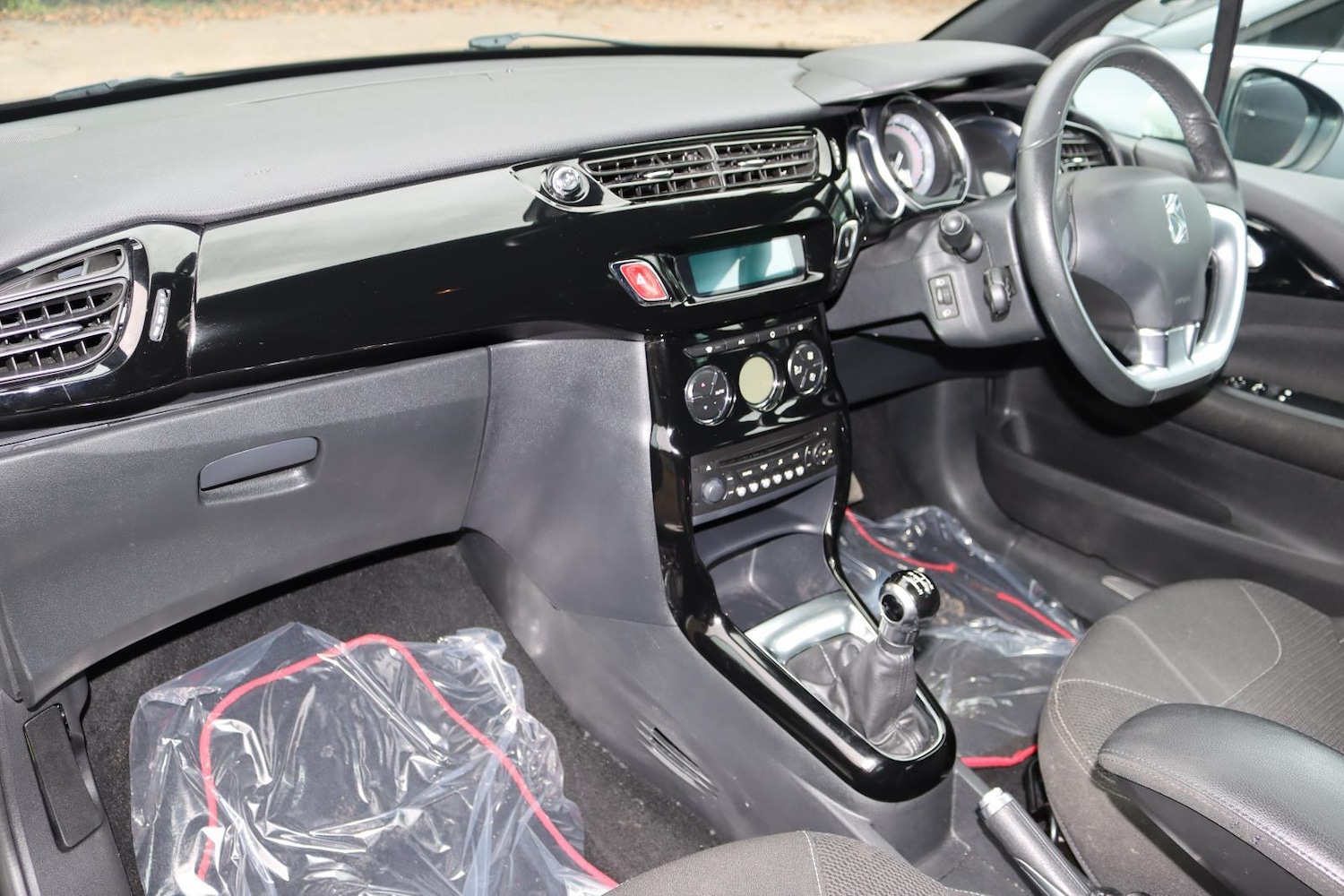 Used Citroen DS3 2013 for sale - 76948748: Photo 12