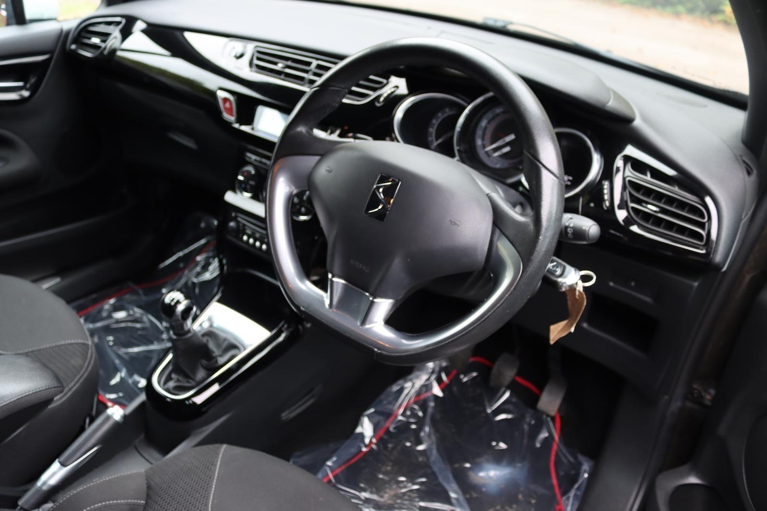 Used Citroen DS3 2013 for sale - 76948748: Photo 16