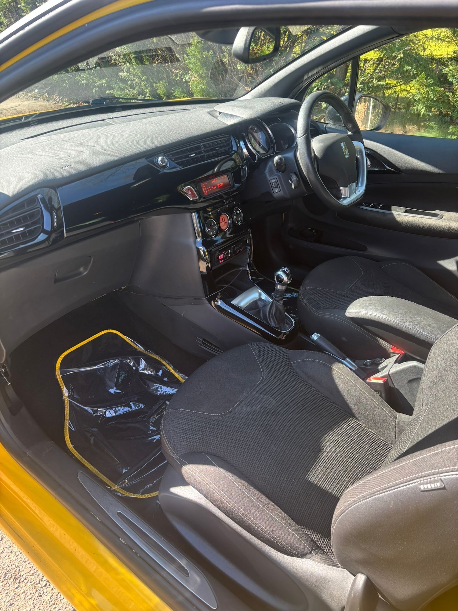 Used Citroen DS3 2013 for sale - 77932943: Photo 4