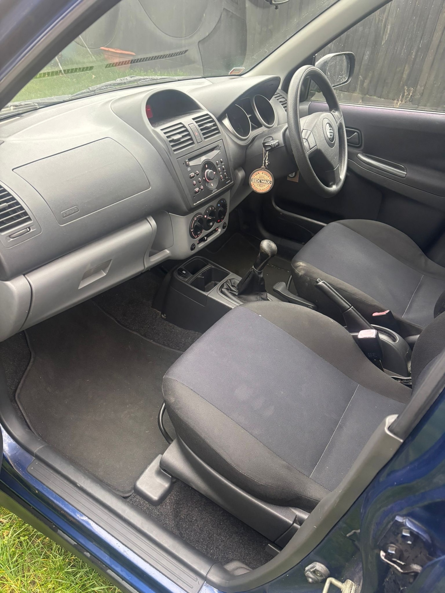 Used Suzuki Ignis 2005 for sale - 77851026: Photo 9