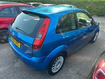 Used Ford Fiesta 2005 for sale - 76948750: Photo