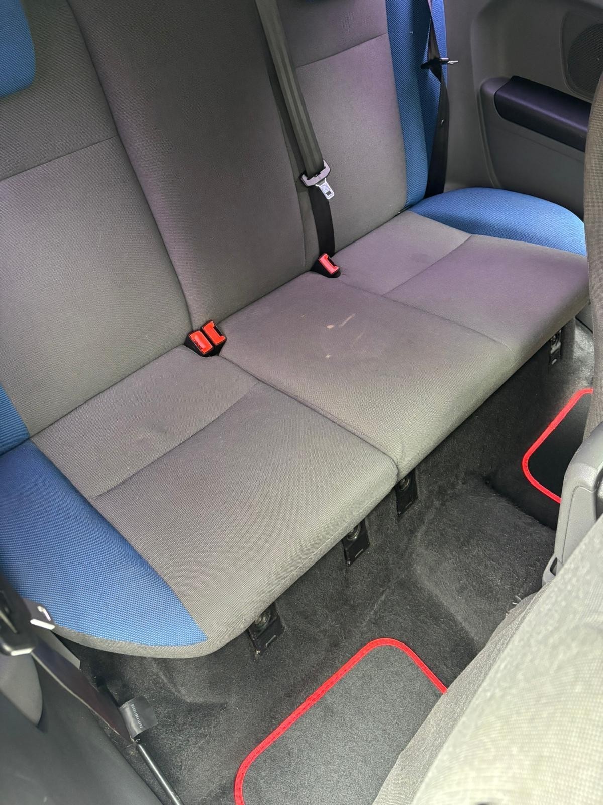 Used Ford Focus 2010 for sale - 76948762: Photo 10