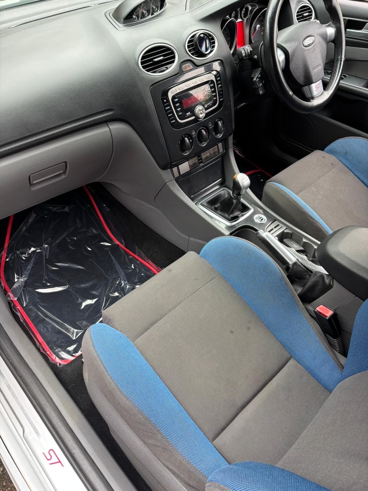 Used Ford Focus 2010 for sale - 76948762: Photo 11