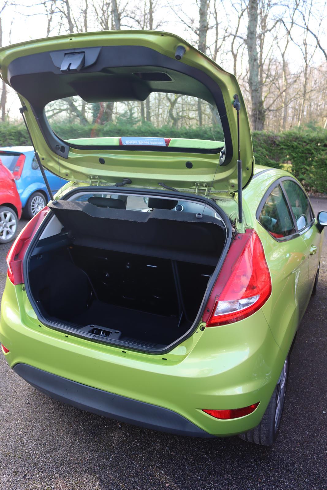 Used Ford Fiesta 2008 for sale - 76948749: Photo 8