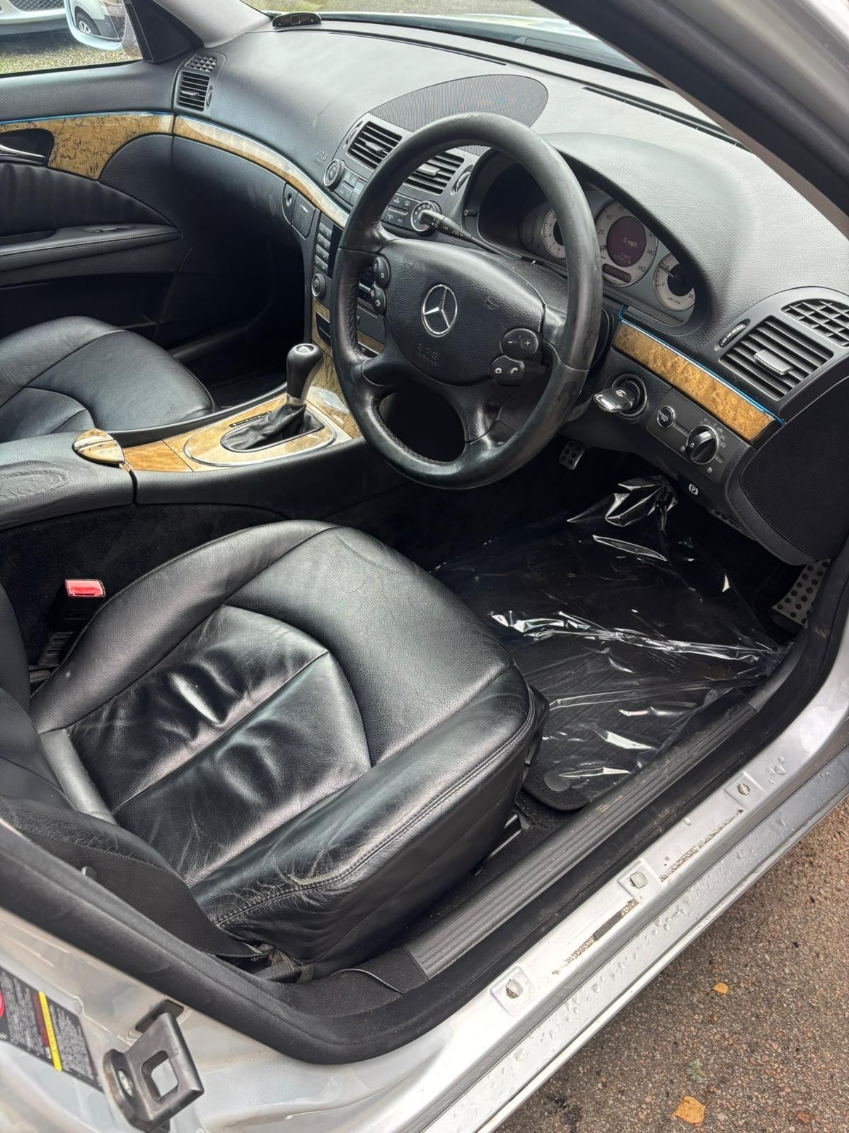 Used Mercedes-Benz E Class 2007 for sale - 76948763: Photo 6