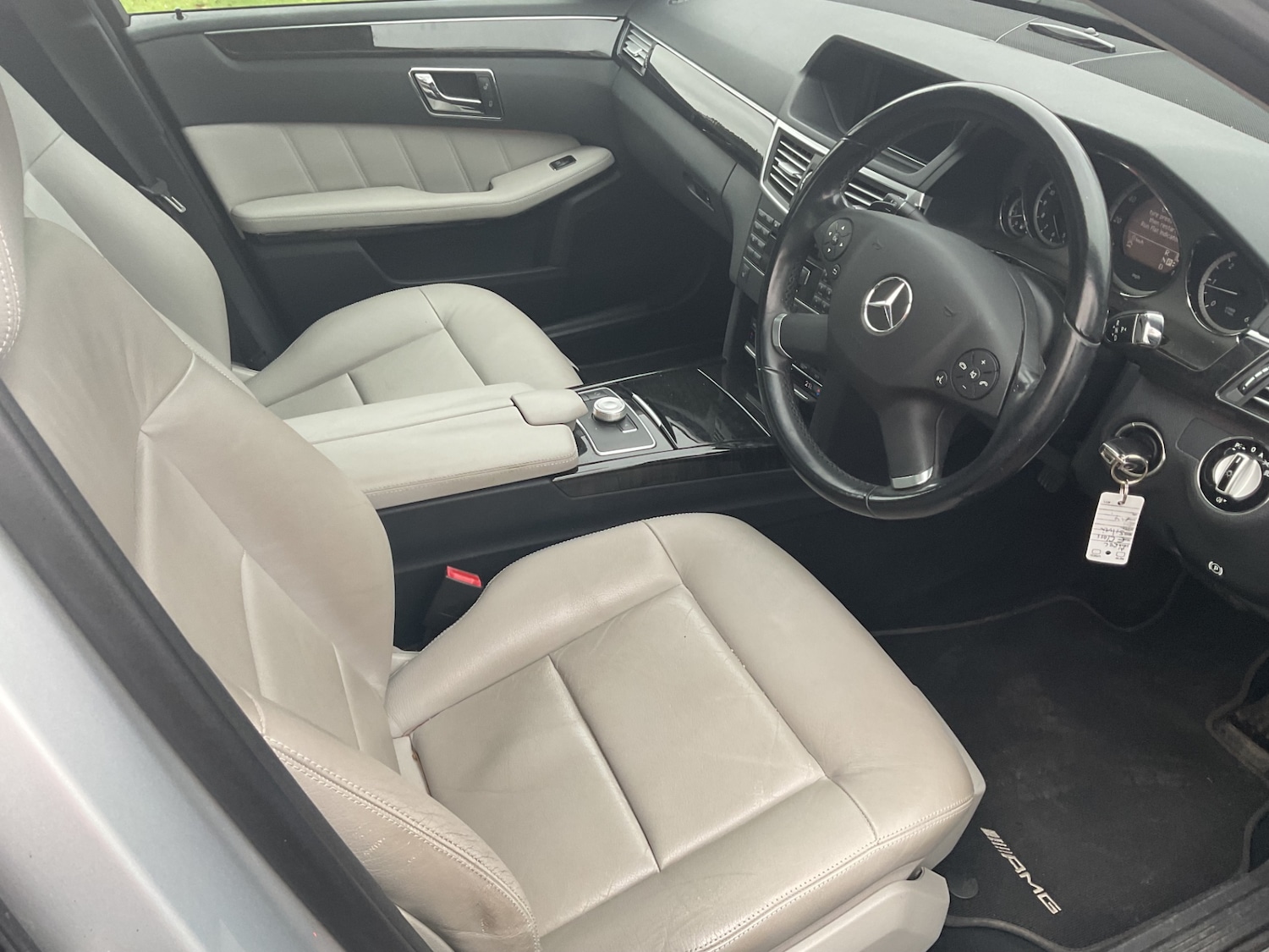 Used Mercedes-Benz E Class 2009 for sale - 76616675: Photo 17