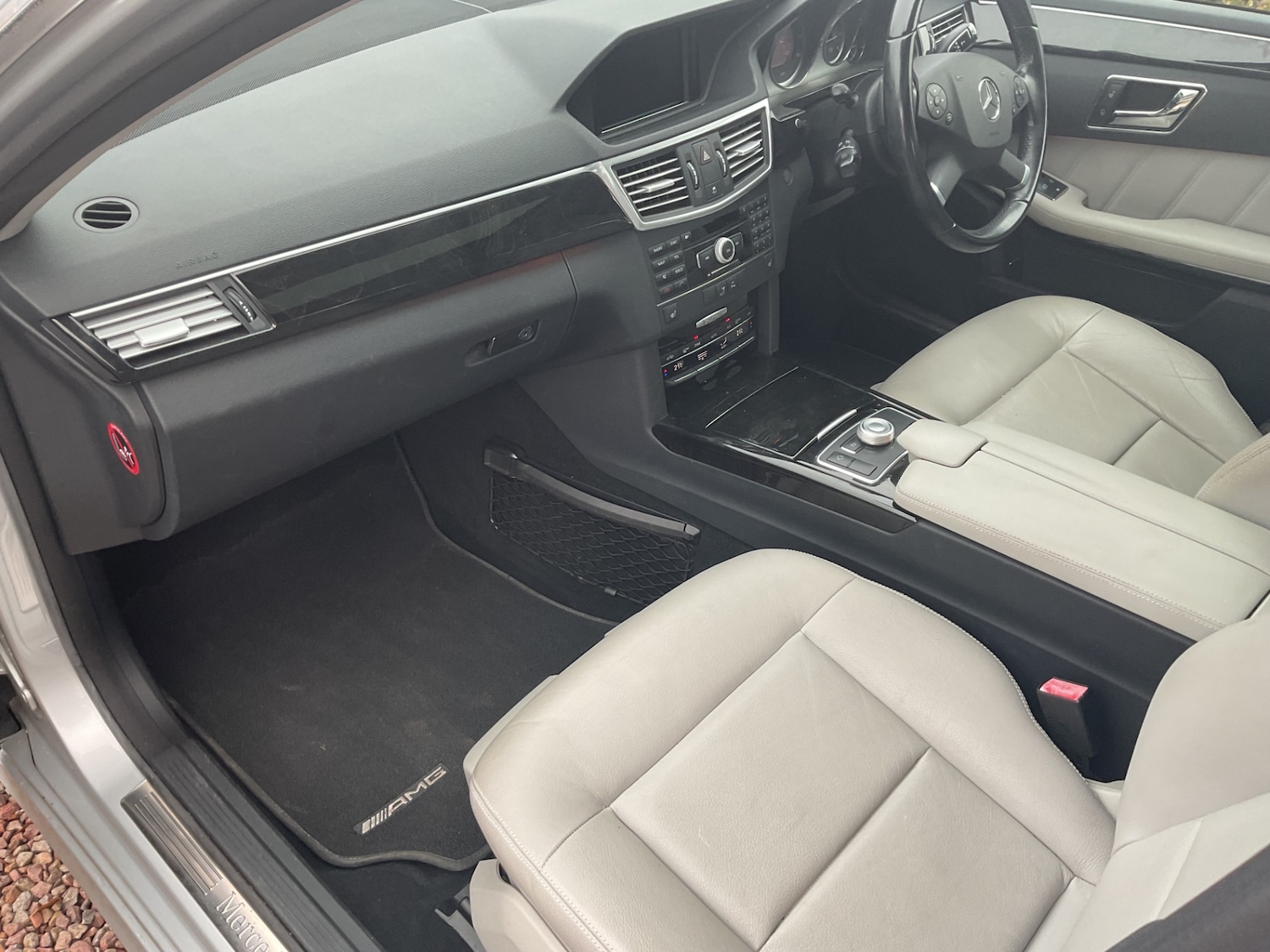 Used Mercedes-Benz E Class 2009 for sale - 76616675: Photo 9