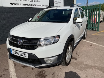 Used Dacia Sandero Stepway 2014 for sale - 79448678: Photo