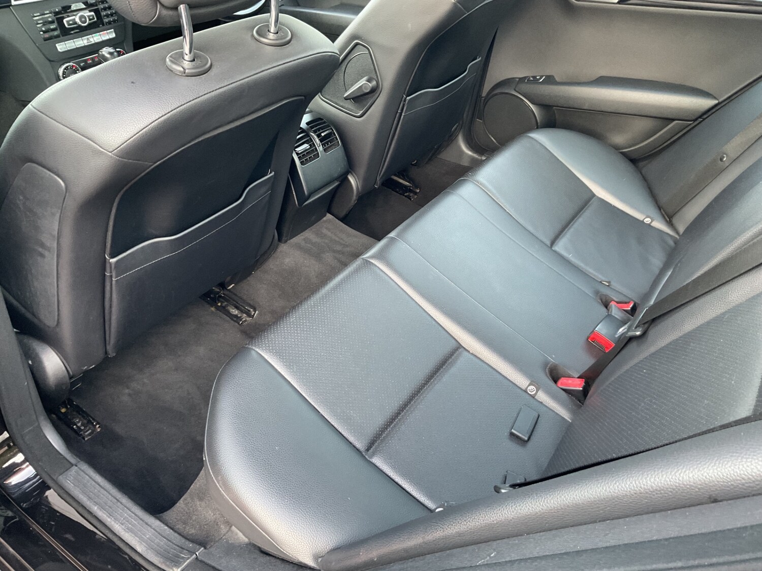 Used Mercedes-Benz C Class 2014 for sale - 77962872: Photo 6