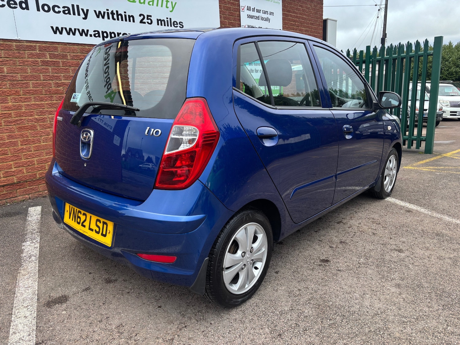 Used Hyundai i10 2012 for sale - 77501858: Photo 12