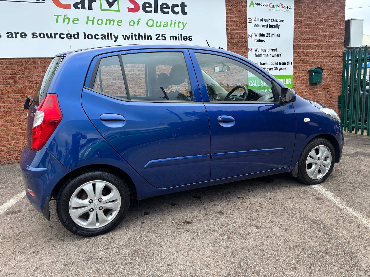 Used Hyundai i10 2012 for sale - 77501858: Photo 16