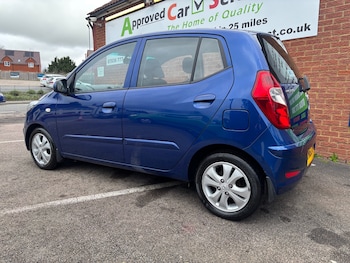 Used Hyundai i10 2012 for sale - 77501858: Photo