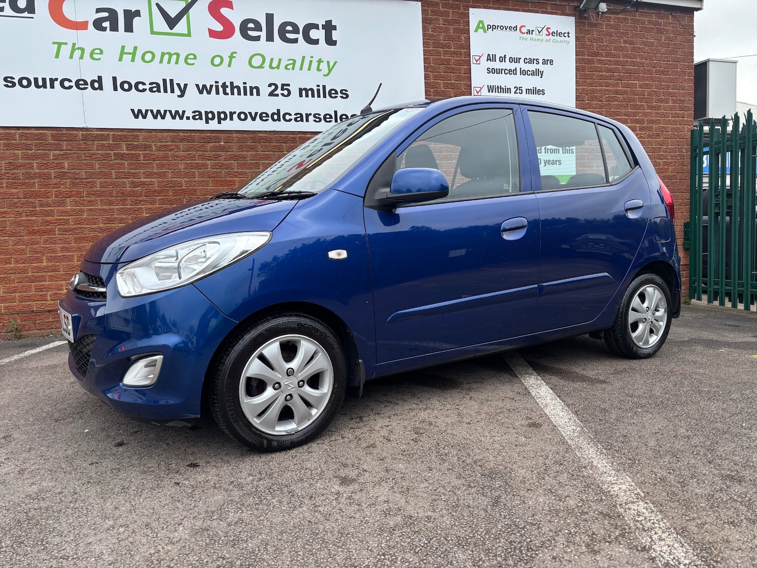 Used Hyundai i10 2012 for sale - 77501858: Photo 9