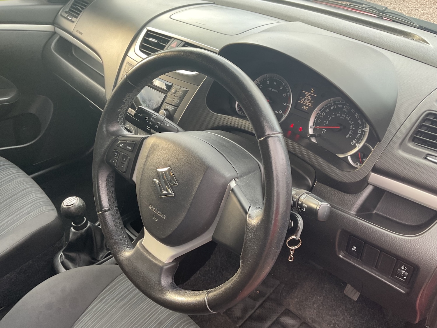 Used Suzuki Swift 2014 for sale - 76653711: Photo 7