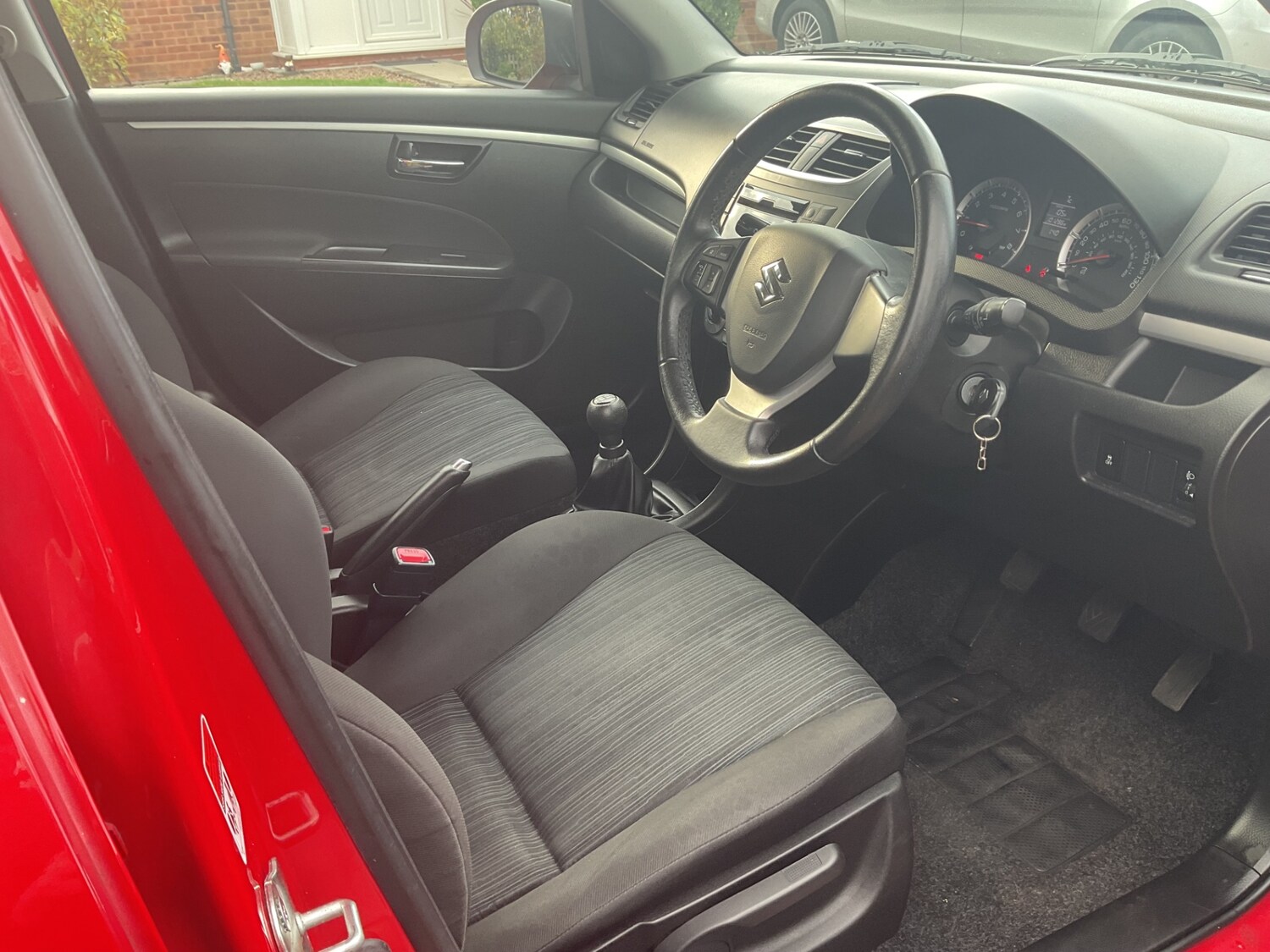 Used Suzuki Swift 2014 for sale - 76653711: Photo 8