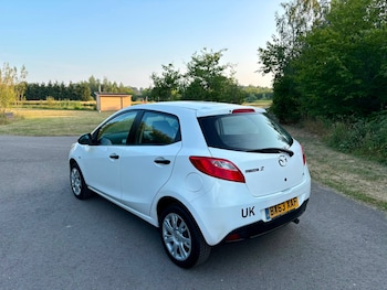 Used Mazda Mazda2 2013 for sale - 79140637: Photo