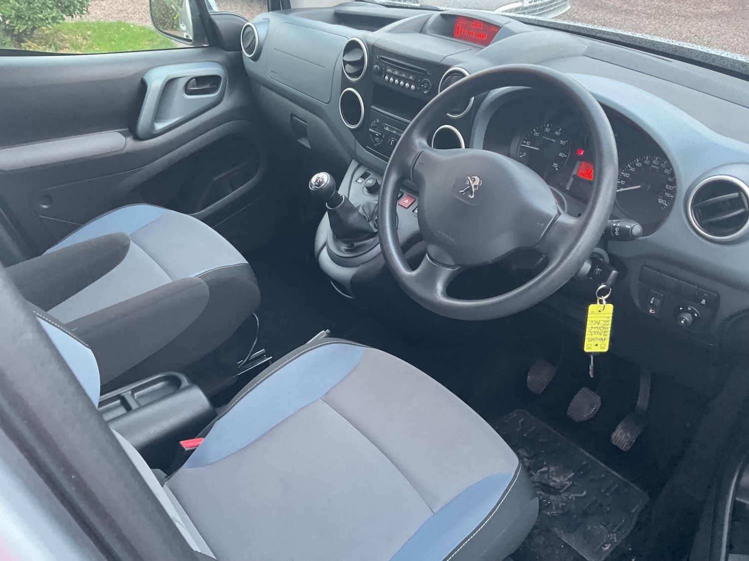 Used Peugeot Partner Tepee 2014 for sale - 76616632: Photo 15