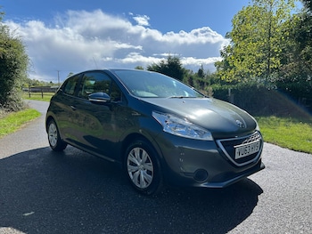 Used Peugeot 208 2013 for sale - 75999291: Photo
