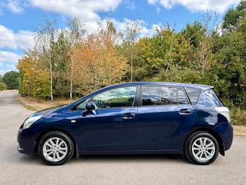 Used Toyota Verso 2012 for sale - 79619833: Photo