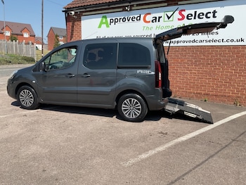 Used Peugeot Partner Tepee 2015 for sale - 79140617: Photo