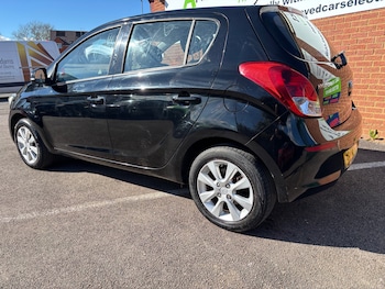 Used Hyundai i20 2013 for sale - 78041908: Photo